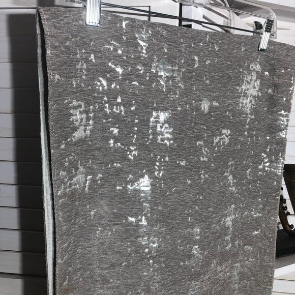 Glitz Shimmering Sequin Table Runner for Home Decor Tassel Accents Silver Gray - Picture 8 of 13